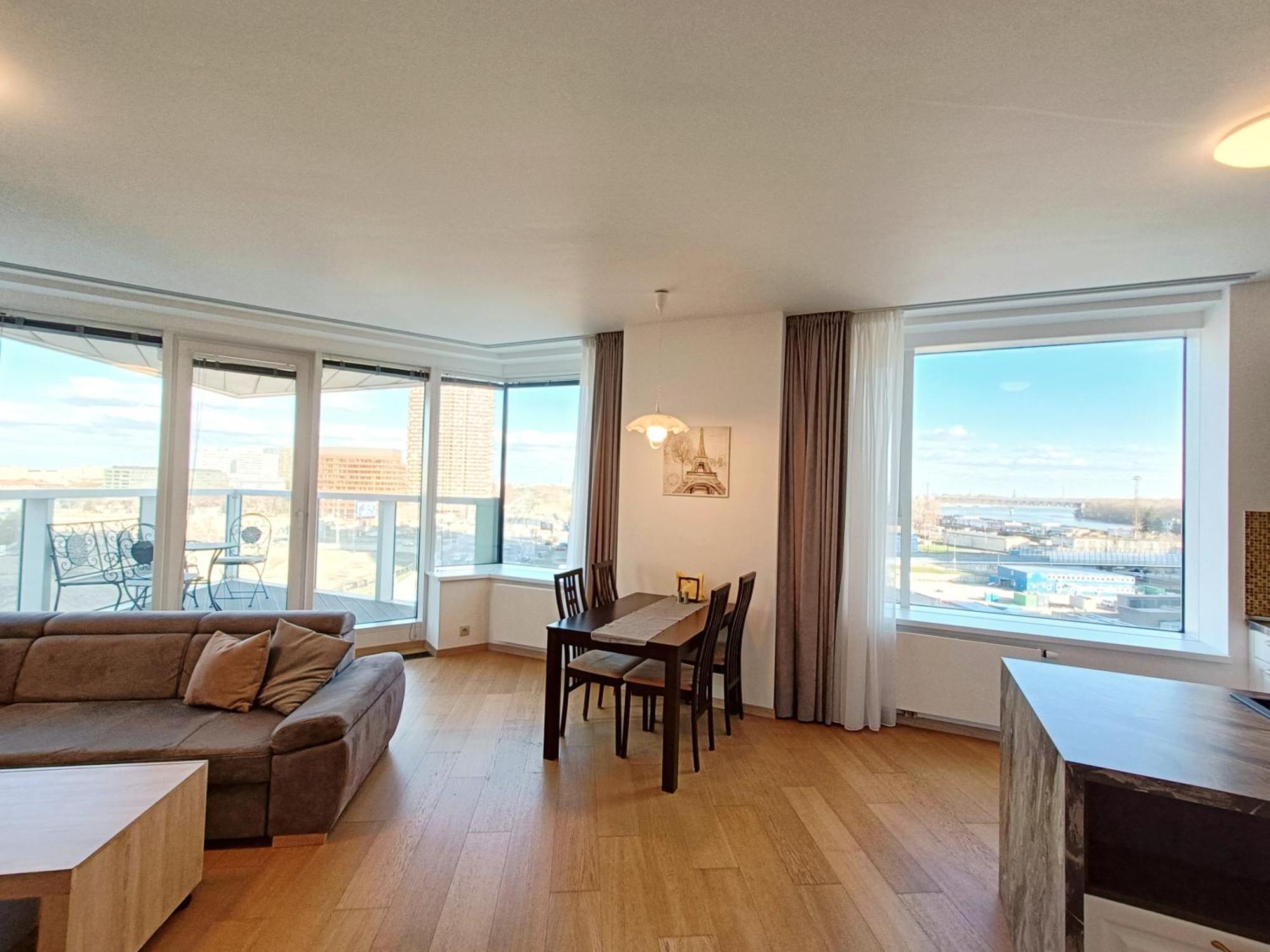 Sag Panorama City Apartment 3 Rooms Free Parking Free Wifi براتسيلافا المظهر الخارجي الصورة