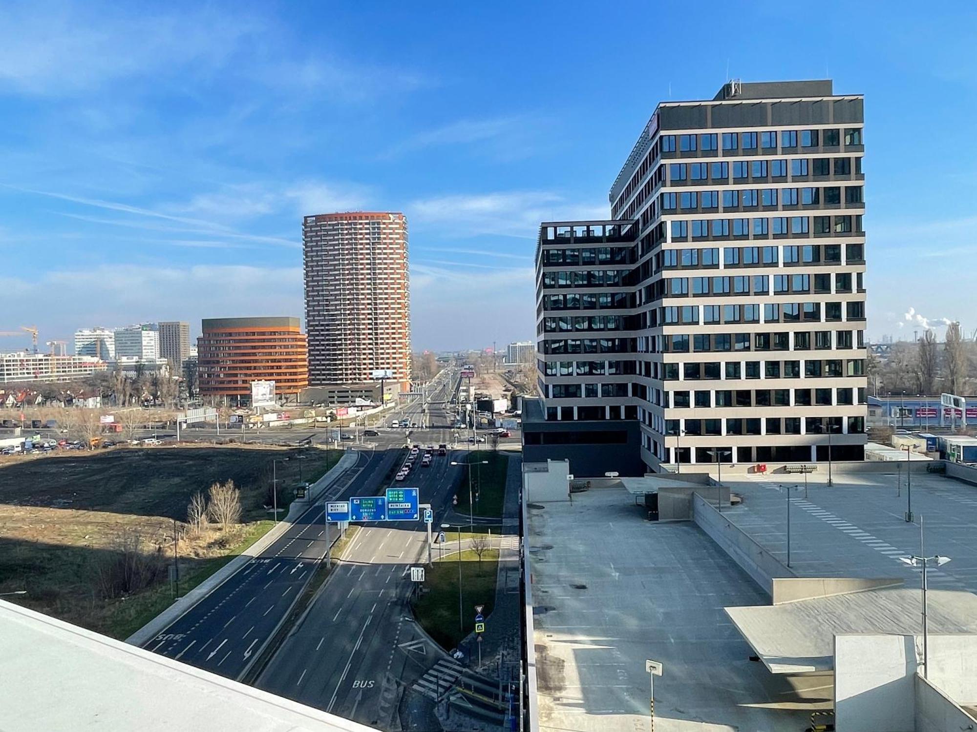 Sag Panorama City Apartment 3 Rooms Free Parking Free Wifi براتسيلافا المظهر الخارجي الصورة