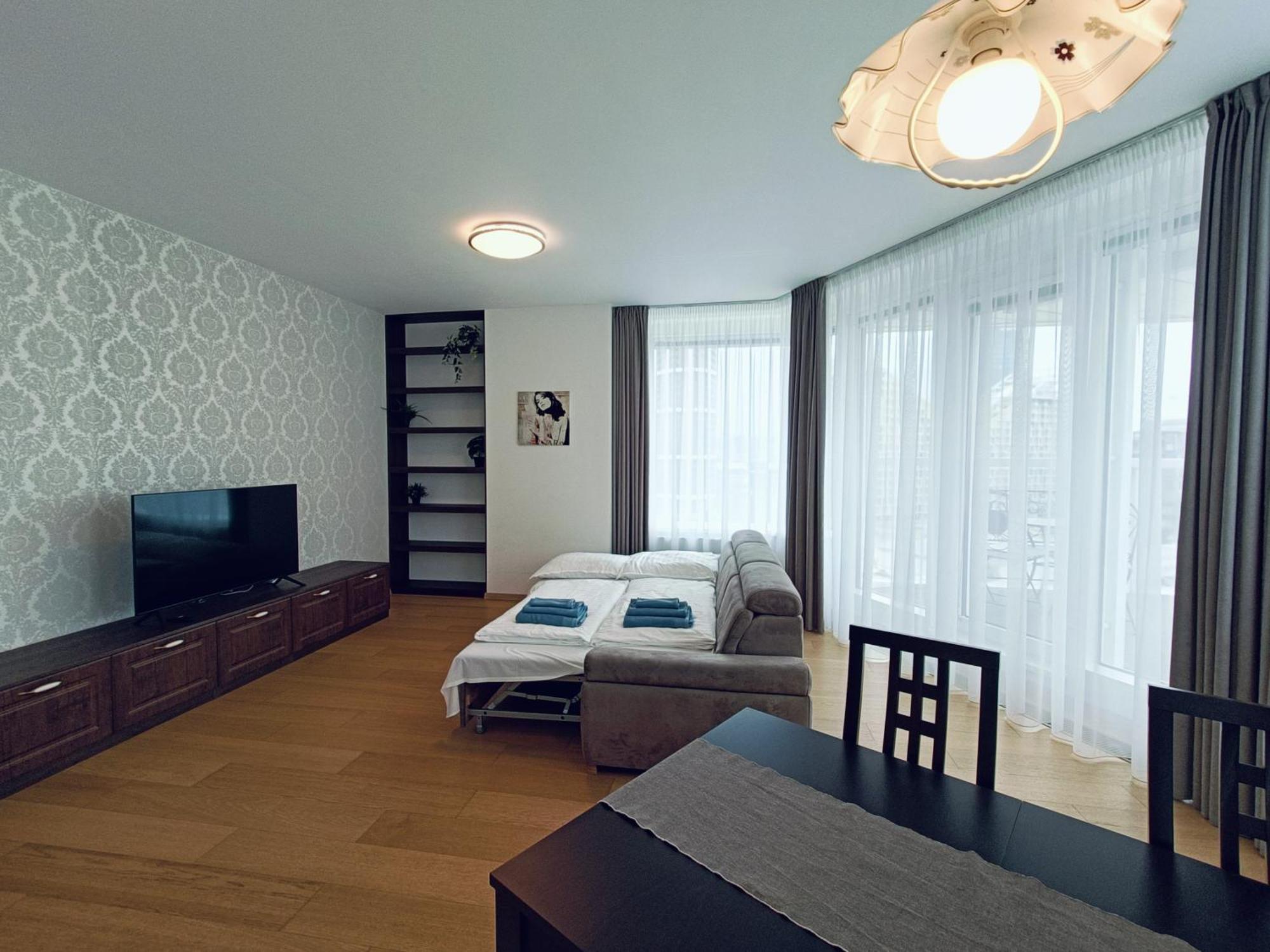Sag Panorama City Apartment 3 Rooms Free Parking Free Wifi براتسيلافا المظهر الخارجي الصورة